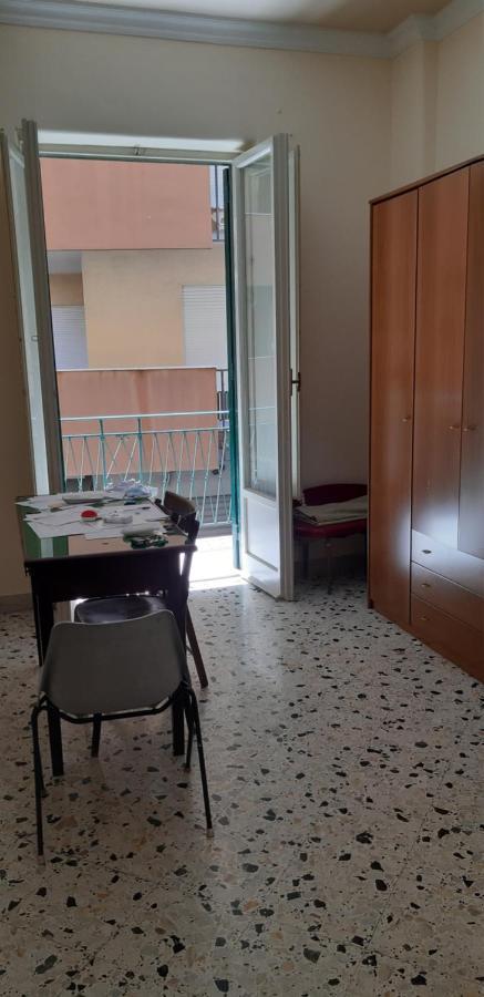 Stanza Privata In Appartamento Per Smart Working, Digital Nomads O Coliving Palermo Exterior photo